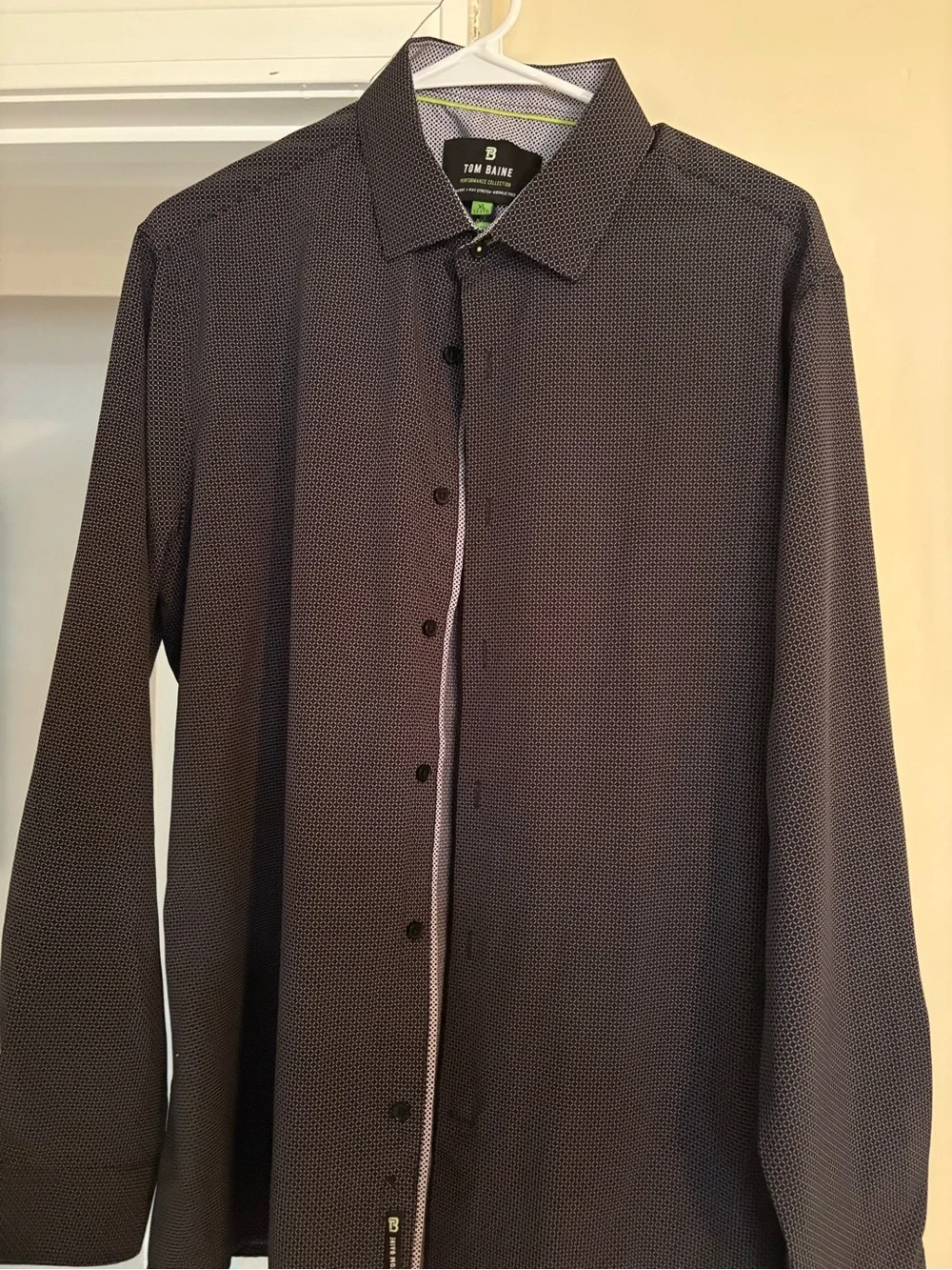 Men's XL Slim Fit Dress Shirts -set of 2